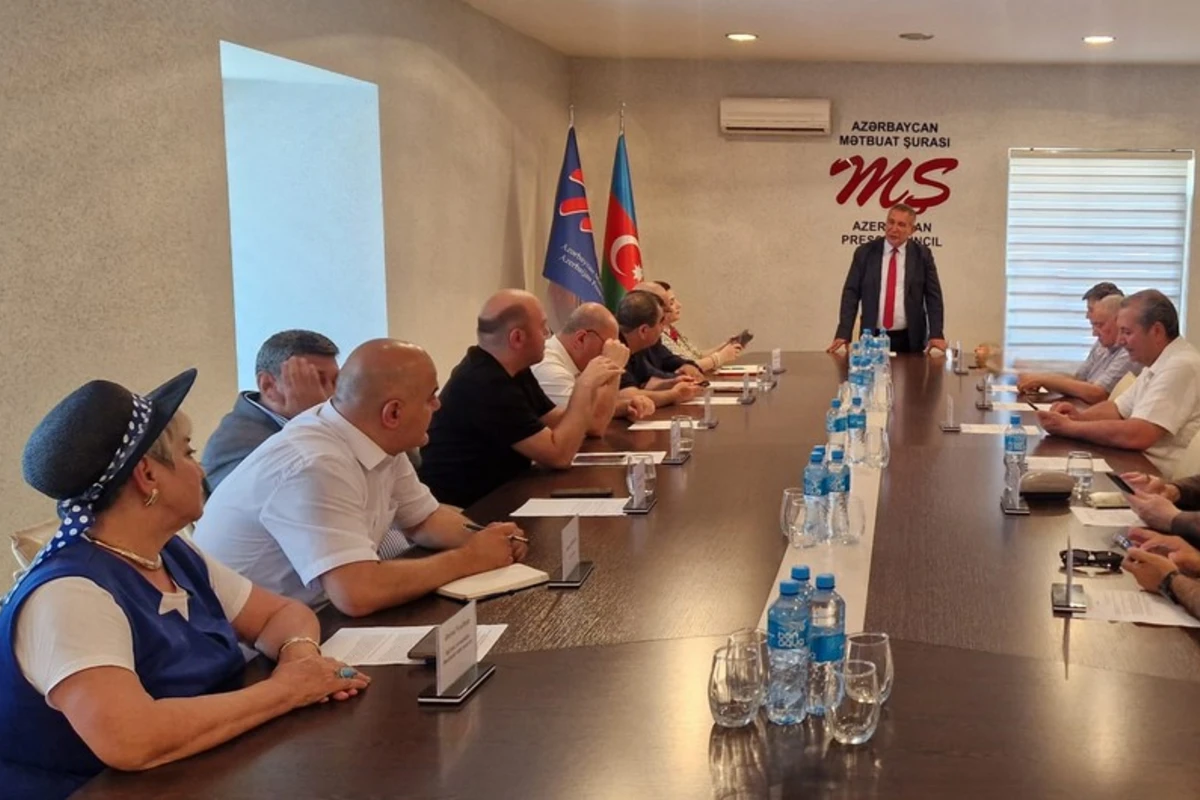 Mətbuat Şurasının İdarə Heyətinin iclası keçirilib - FOTO