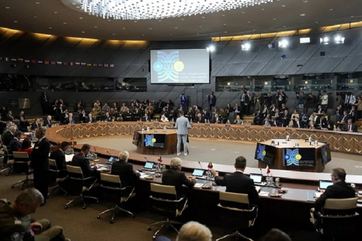 Министры обороны стран НАТО согласовали новые ограничения против РФ
