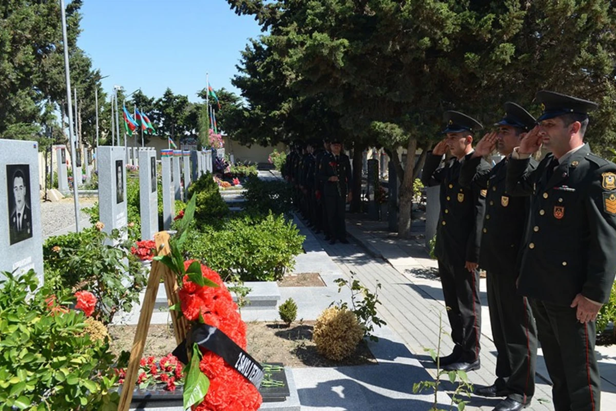 Azərbaycanın Milli Qəhrəmanı Mübariz İbrahimovun xatirəsi yad edilib - FOTO