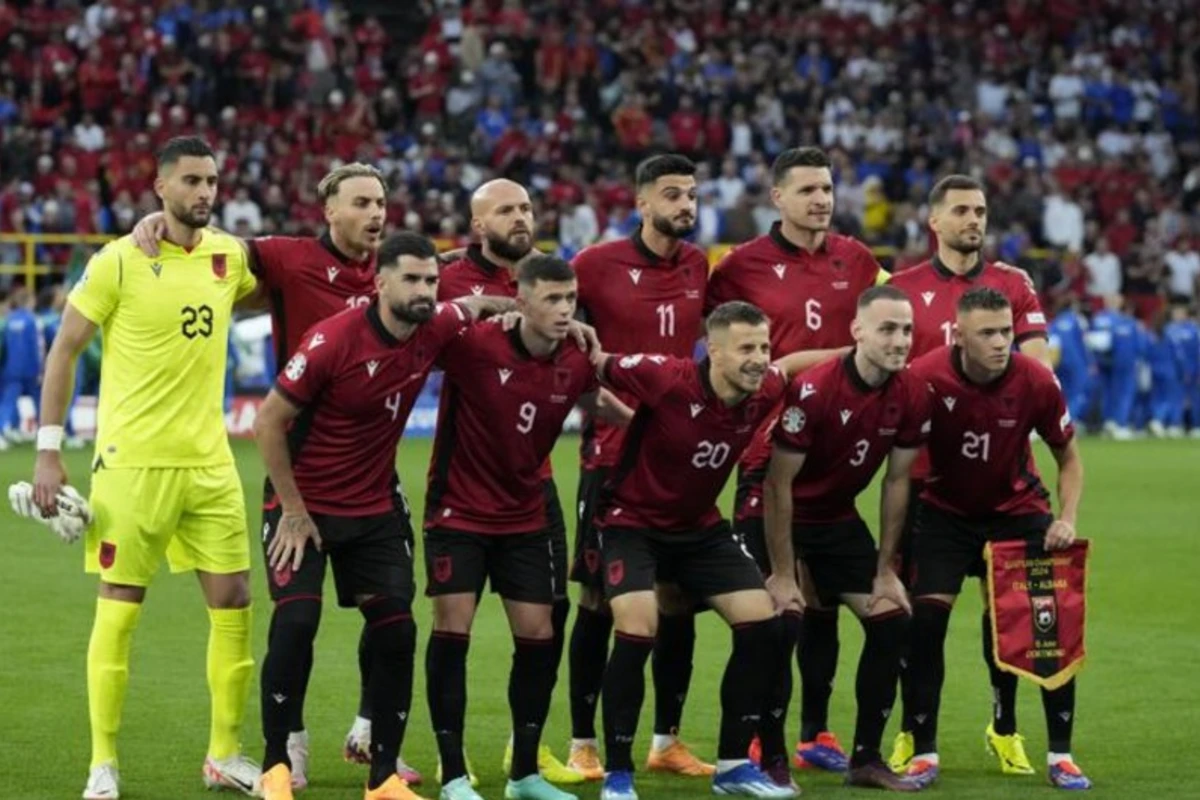 UEFA Albaniya milli komandasını cərimələyib