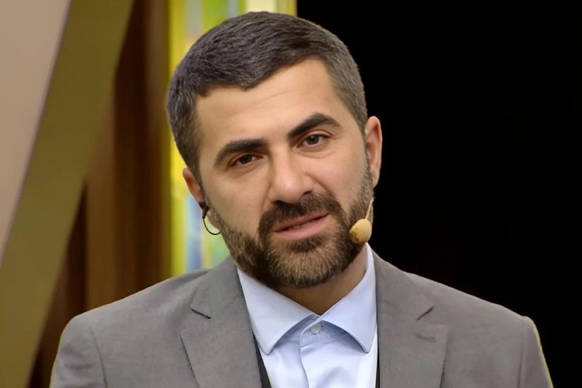 Anasını evdən qovan oğul Zaur Baxşəliyevi məhkəmə ilə hədələdi - VİDEO Anasını evdən qovan oğul Zaur Baxşəliyevi məhkəmə ilə hədələdi - VİDEO