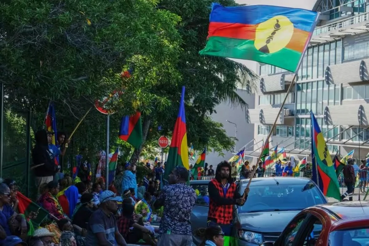 Keniyada BTQ-nin Yeni Kaledoniyada neokolonializm və insan hüquqları pozuntularına qarşı mübarizəsindən danışılıb Keniyada BTQ-nin Yeni Kaledoniyada neokolonializm və insan hüquqları pozuntularına qarşı mübarizəsindən danışılıb