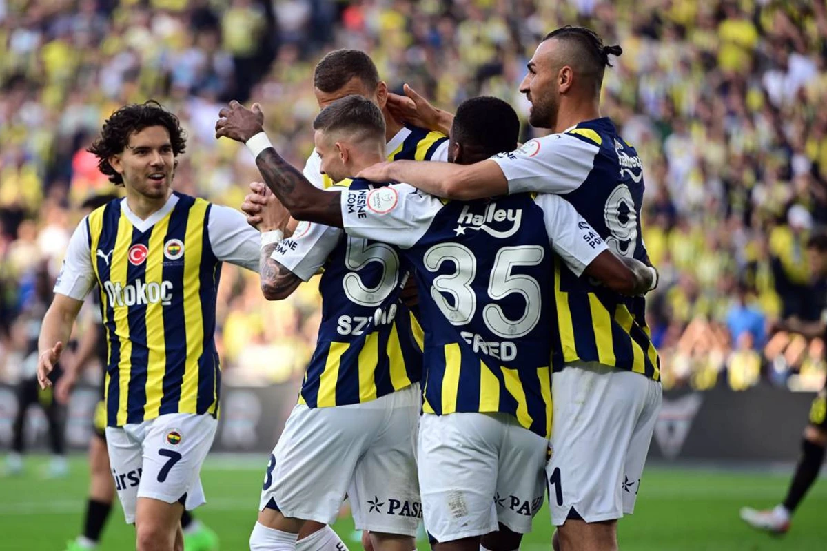 Nuri Şahin Fənərin bel sütununun transfer olunmasını istəyir