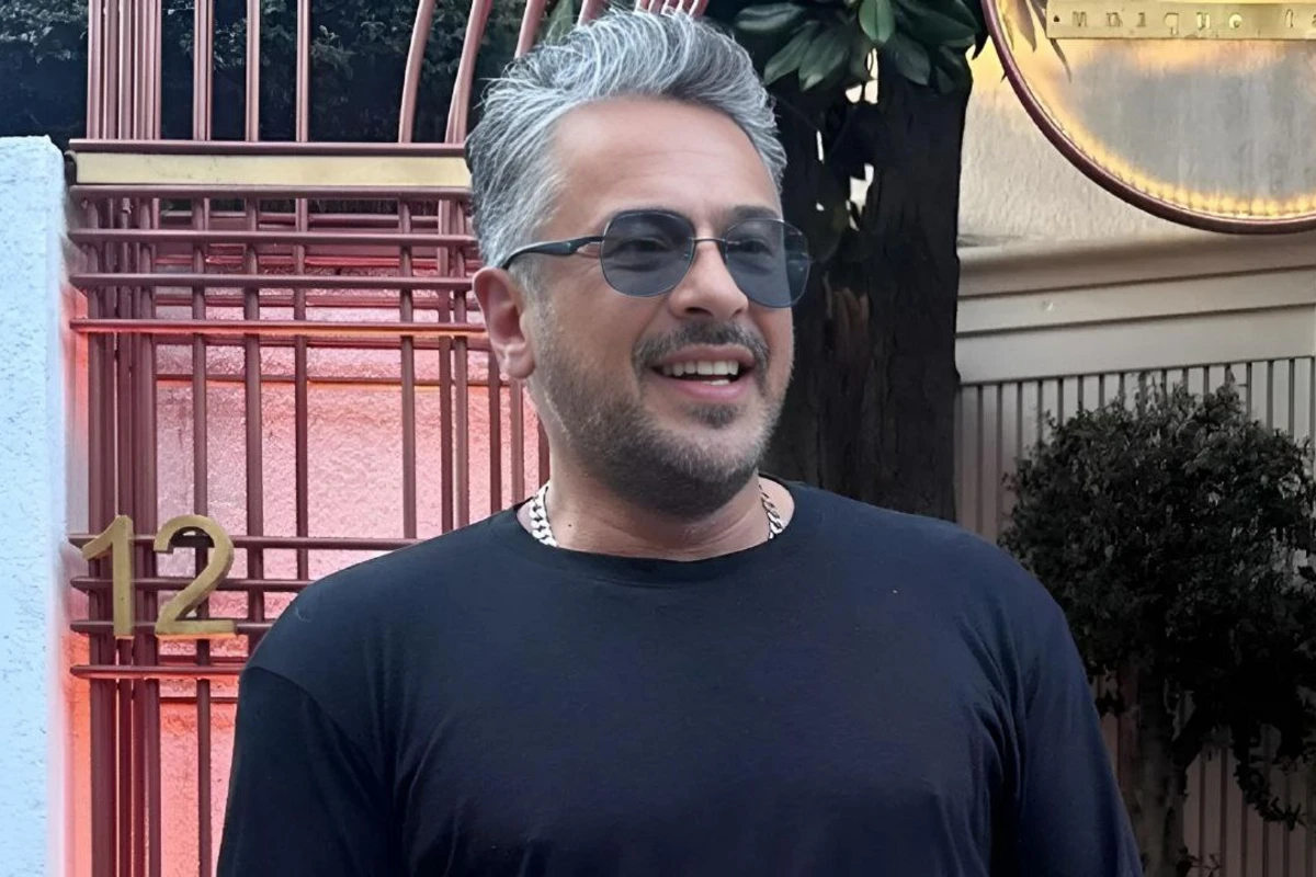 Emre Altuğun ayağı sındı - FOTO