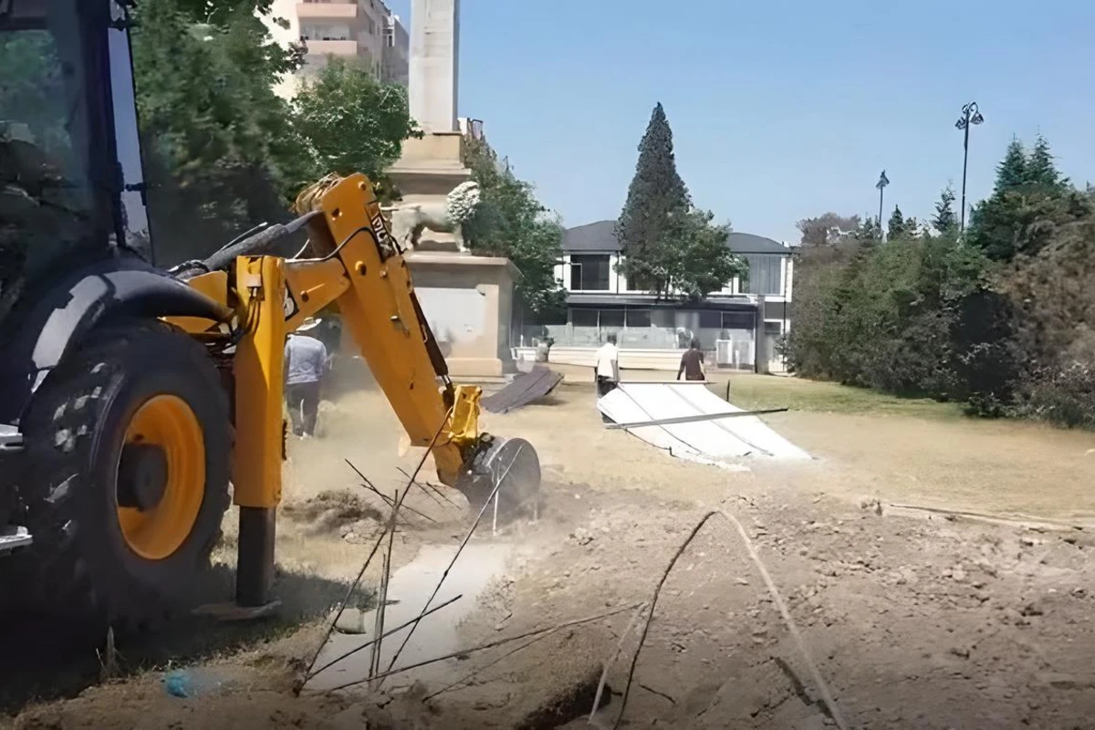 МЧС снесло незаконные постройки в Гяндже - ВИДЕО