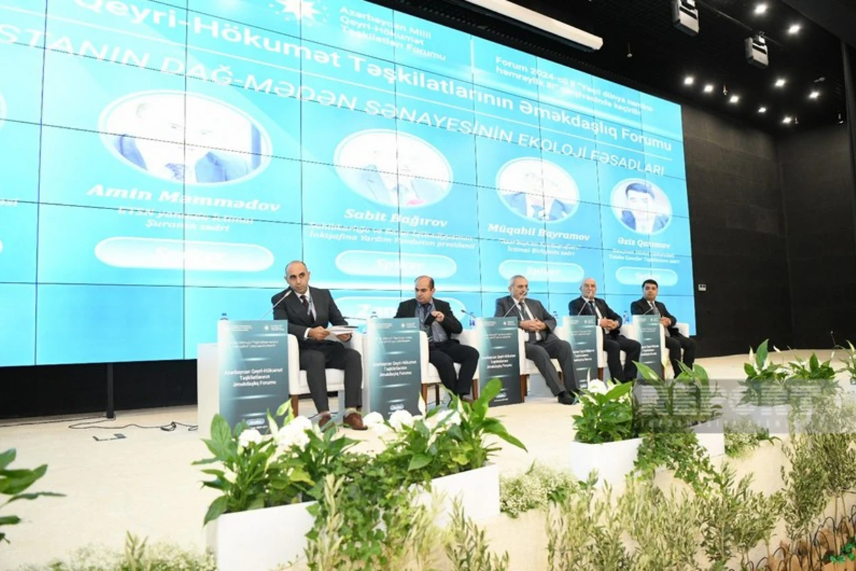 Azərbaycan QHT-ləri Ermənistanın dağ-mədən sənayesinin ekoloji fəsadlarını müzakilə ediblər - FOTO