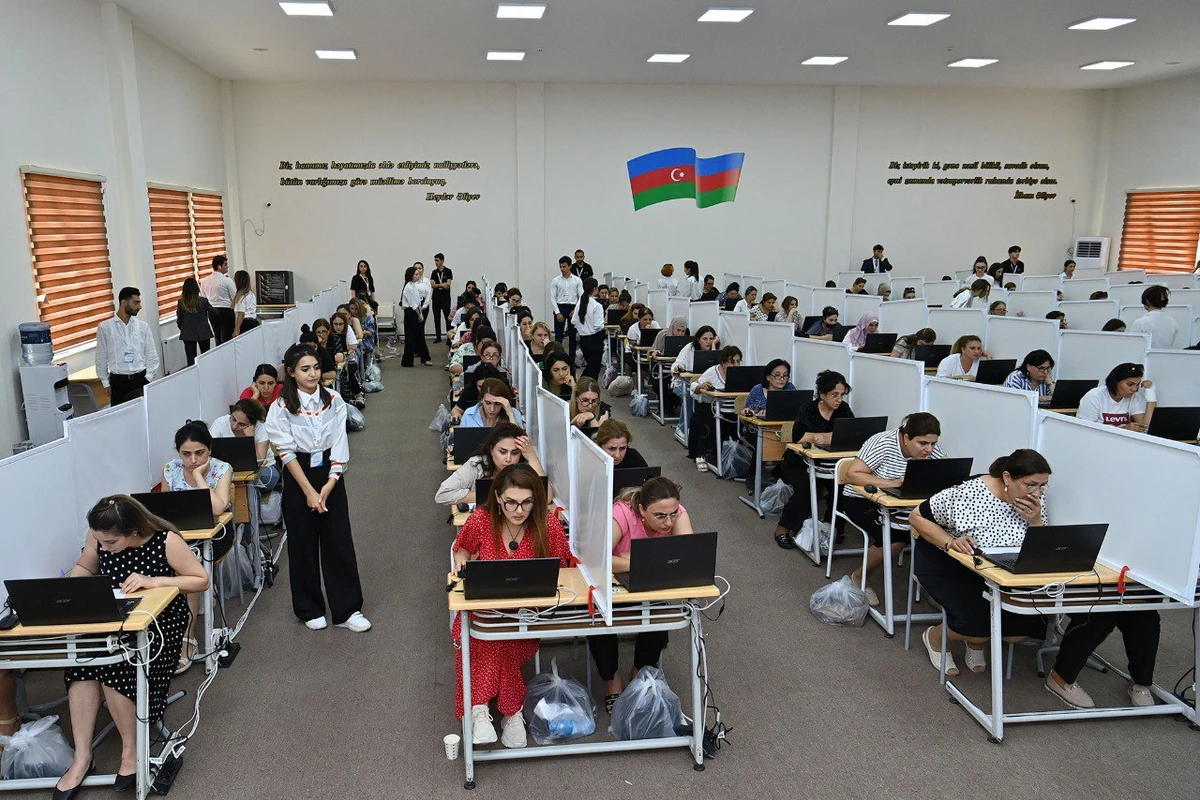 Azərbaycanda 55 000 müəllimin əməkhaqqına əlavələr edilə bilər