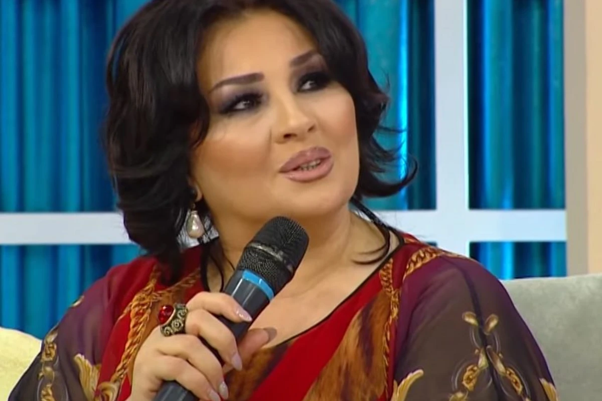 Nazir Aybəniz Haşımovanı təltif etdi - FOTO