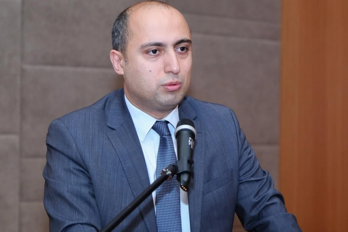 Emin Əmrullayev: Dərs saatlarının bölgüsündə sertifikatlaşdırma balı nəzərə alınacaq