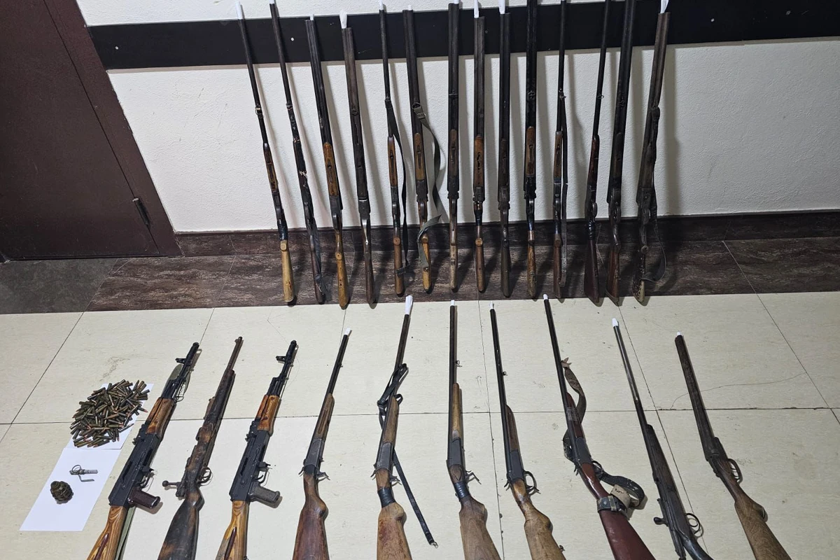 İmişli polisi külli miqdarda silah-sursat ələ keçirdi
