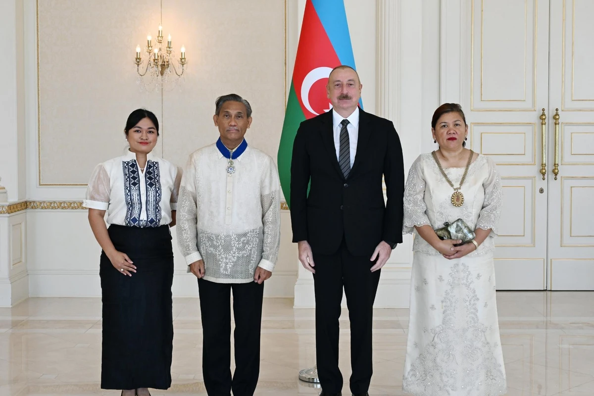 Prezident İlham Əliyev Filippinin yeni təyin olunmuş səfirinin etimadnaməsini qəbul edib - YENİLƏNİB - FOTO