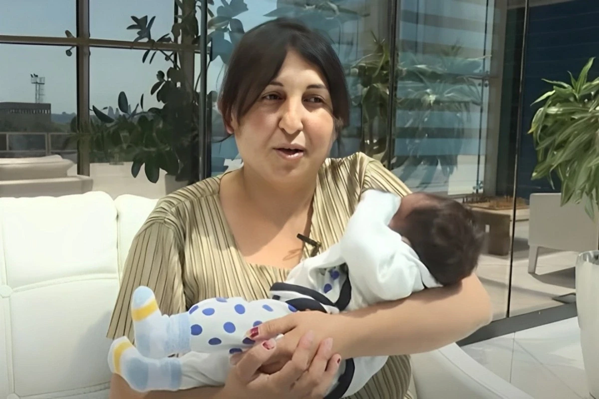 Azərbaycanda qız övladı olacaq deyə ana körpəsi ilə çölə atılıb - VİDEO