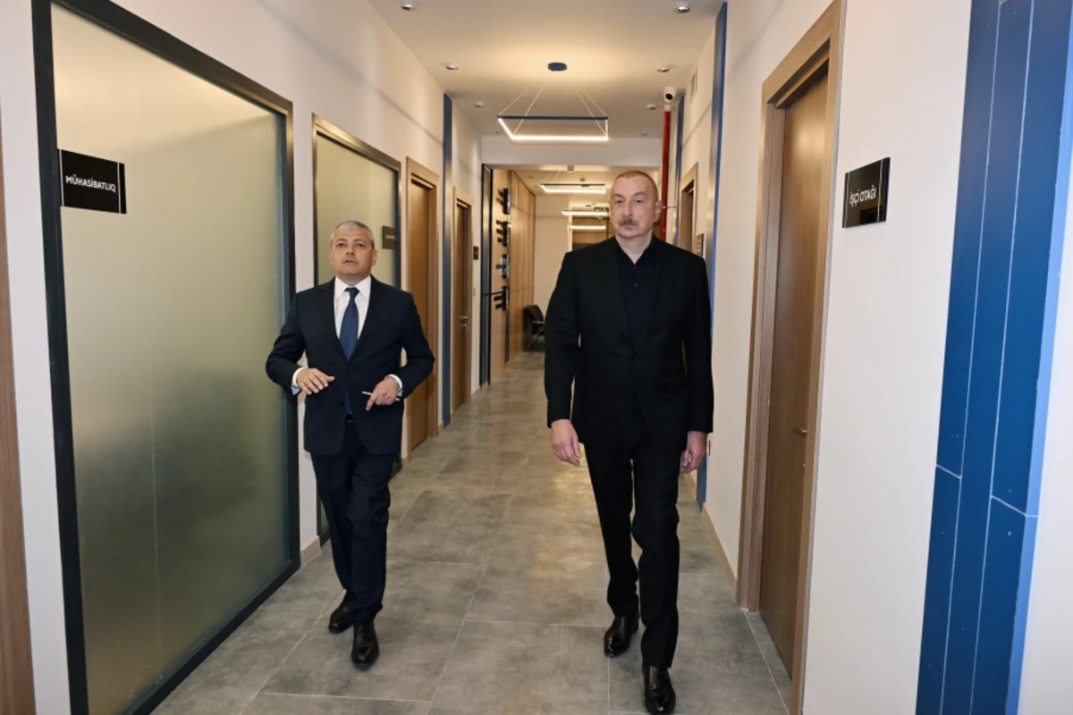 İlham Əliyev Şuşada Dövlət Xidmətləri Mərkəzinin əsaslı təmirdən sonra açılışında iştirak edib - YENİLƏNİB - FOTO