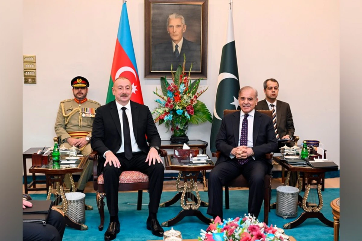 İslamabadda Azərbaycan ilə Pakistan arasında imzalanmış sənədlərin mübadiləsi mərasimi olub - YENİLƏNİB İslamabadda Azərbaycan ilə Pakistan arasında imzalanmış sənədlərin mübadiləsi mərasimi olub - YENİLƏNİB