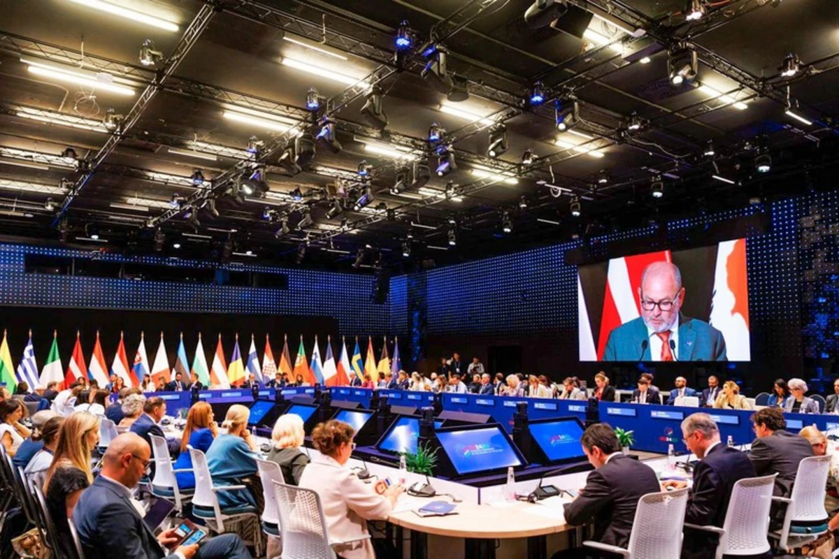 COP29 komandası Budapeştdə ətraf mühit nazirlərinin görüşündə fəaliyyət planını müzakirə edib - FOTO COP29 komandası Budapeştdə ətraf mühit nazirlərinin görüşündə fəaliyyət planını müzakirə edib - FOTO