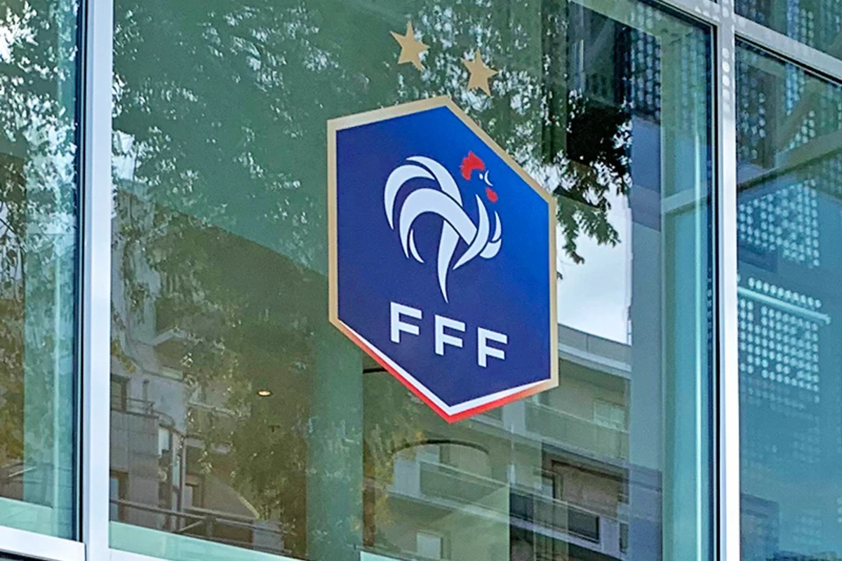 Fransa Futbol Federasiyası argentinalı futbolçuların irqçi mahnısına görə FİFA-ya şikayət edib Fransa Futbol Federasiyası argentinalı futbolçuların irqçi mahnısına görə FİFA-ya şikayət edib