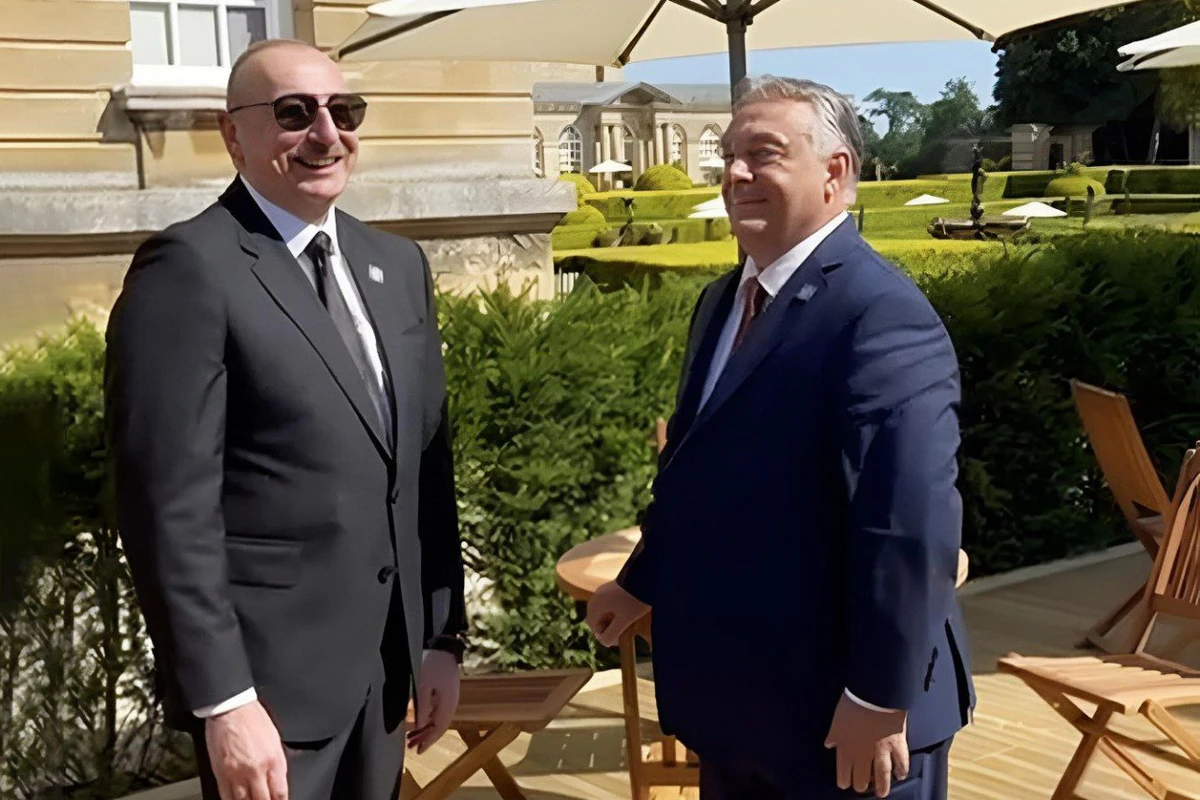 İlham Əliyev Viktor Orban ilə söhbət edib - FOTO