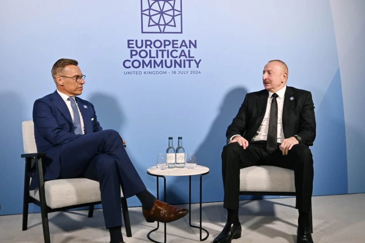 Azərbaycan Prezidenti Oksfordda Finlandiya Prezidenti ilə görüşüb - YENİLƏNİB - FOTO Azərbaycan Prezidenti Oksfordda Finlandiya Prezidenti ilə görüşüb - YENİLƏNİB - FOTO