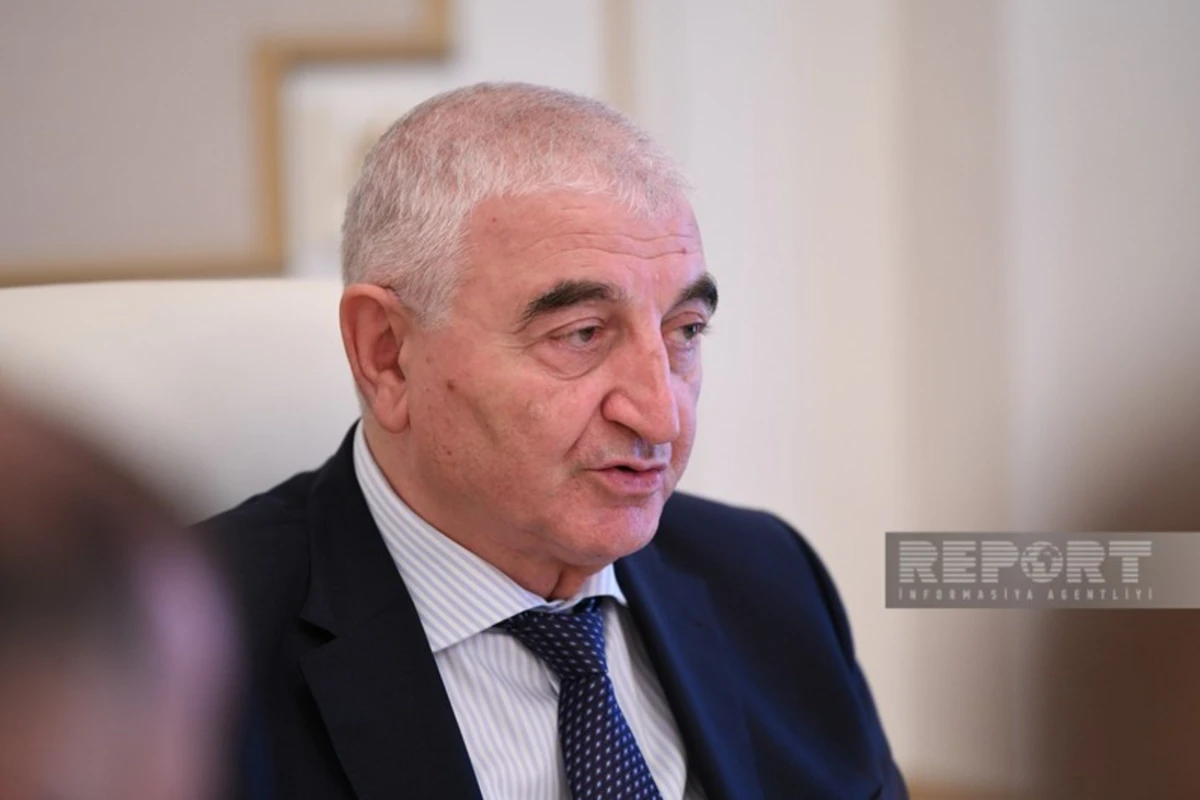 Parlament seçkilərinə 806 nəfər namizədlik üçün müraciət edib, dördü qeydə alınıb