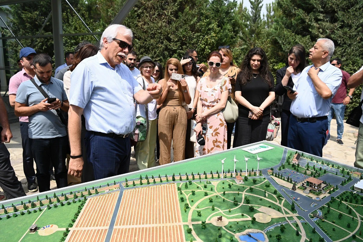SOCAR-ın Eko parkına media nümayəndələri ilə görüş təşkil olunub - FOTO