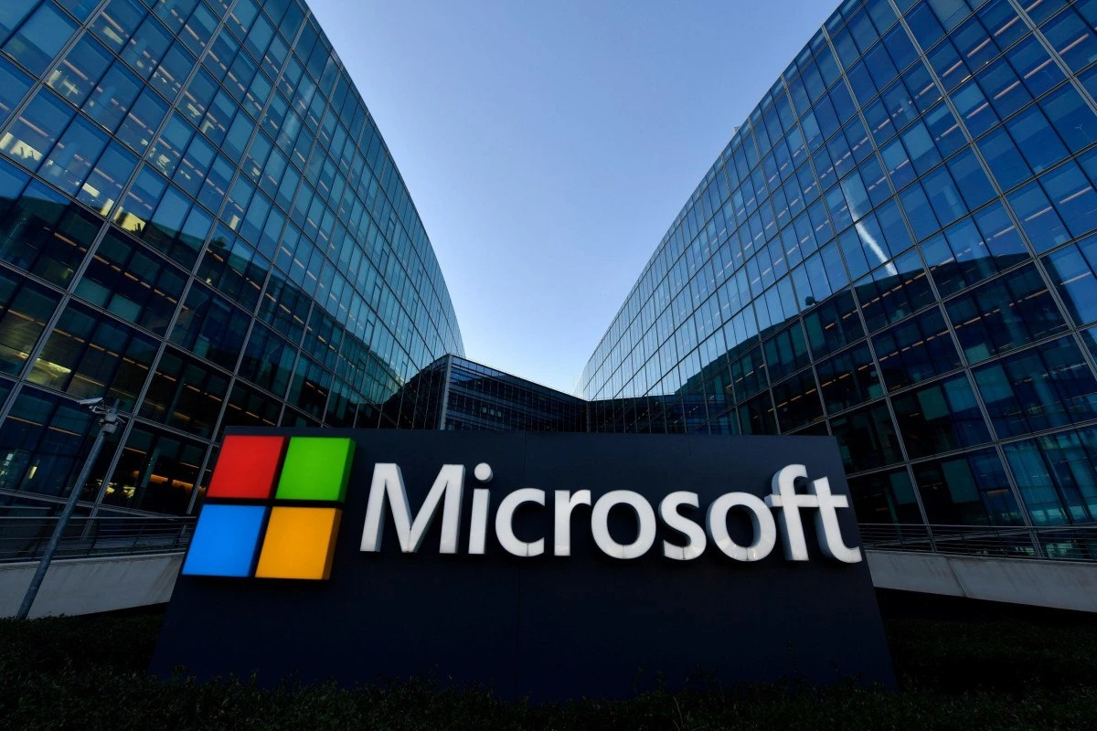 “Microsoft”un işləməməsi səbəbindən ABŞ-də 2,3 mindən çox uçuş ləğv edilib “Microsoft”un işləməməsi səbəbindən ABŞ-də 2,3 mindən çox uçuş ləğv edilib