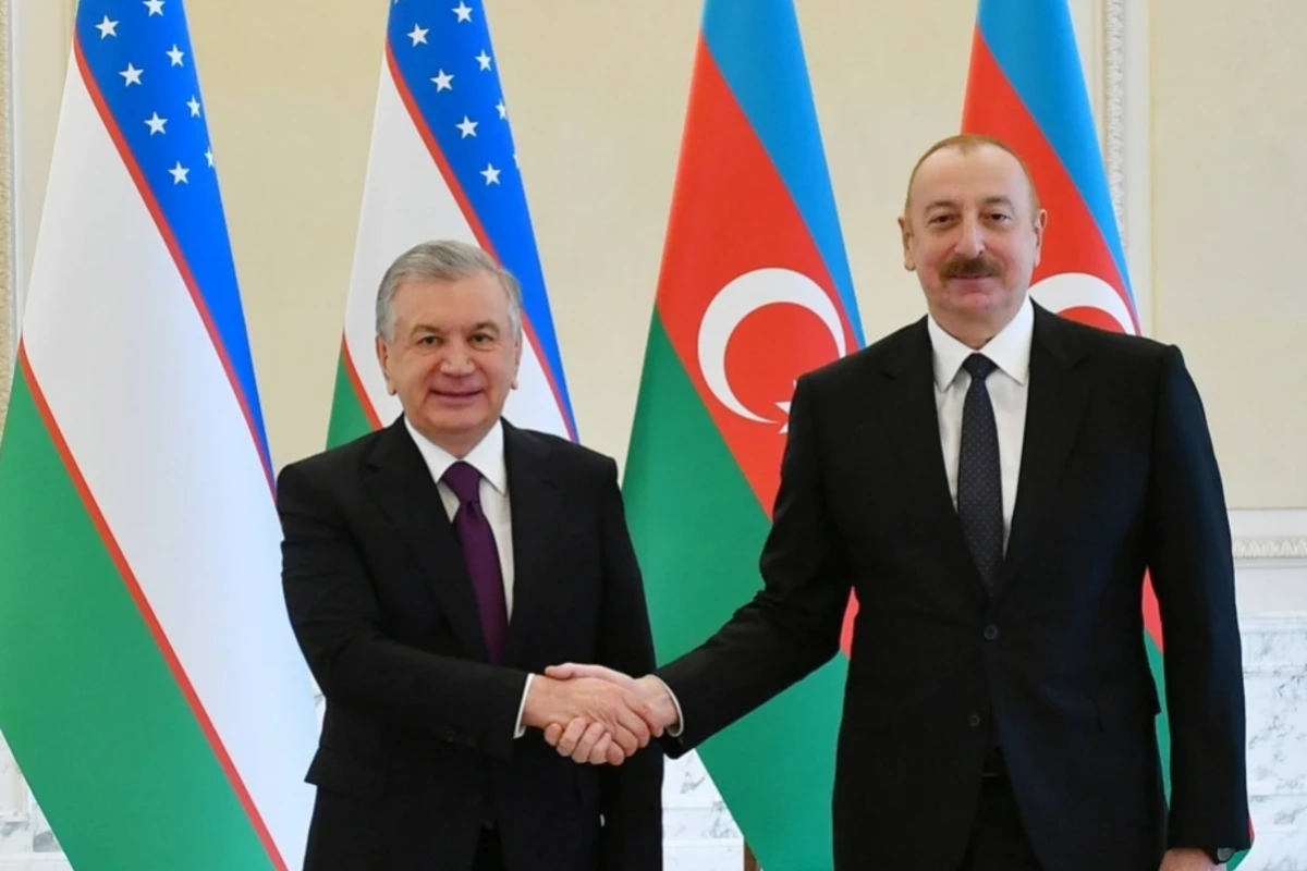 İlham Əliyev Özbəkistanın Prezidentinə zəng vurub İlham Əliyev Özbəkistanın Prezidentinə zəng vurub
