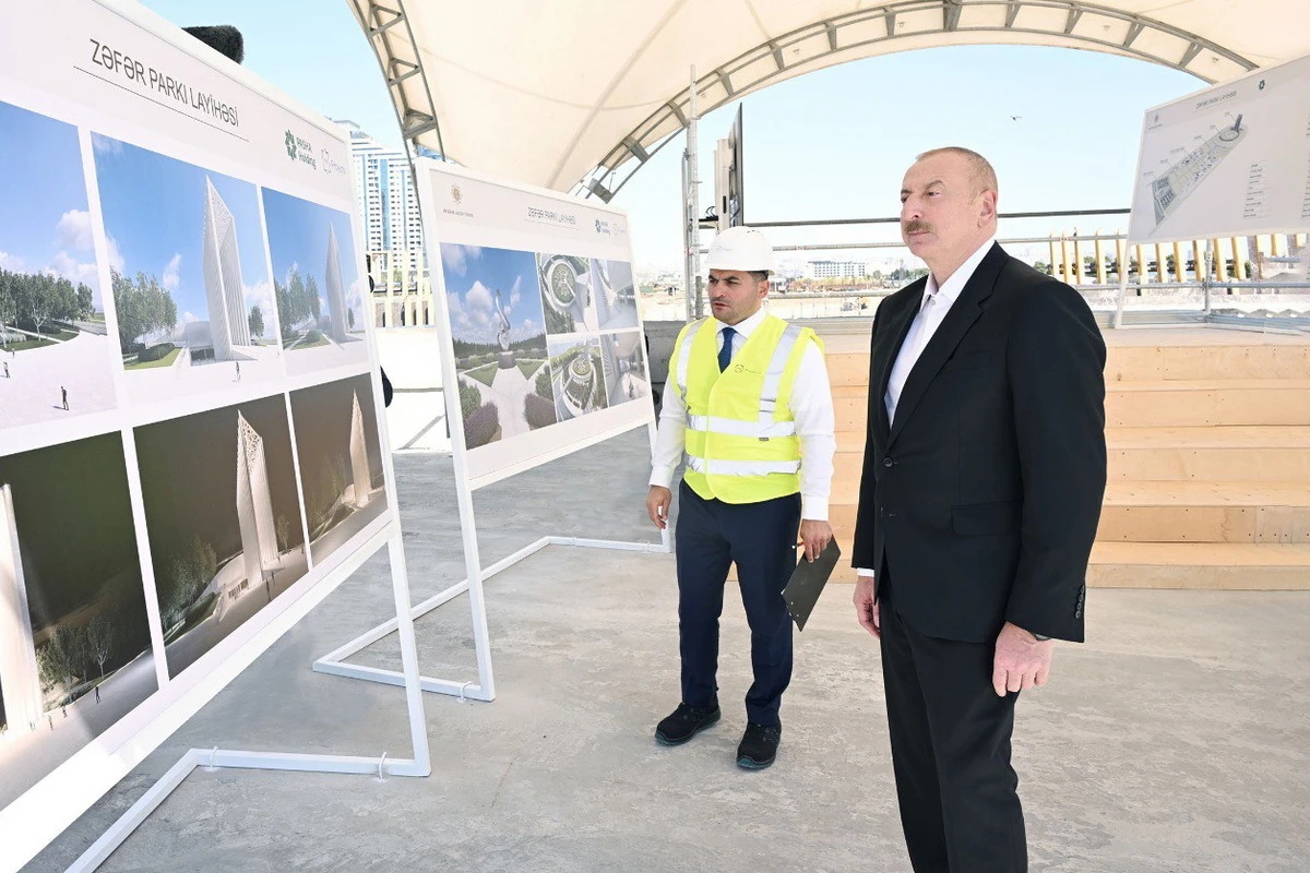 Prezident İlham Əliyev Bakıda Zəfər parkında aparılan tikinti işləri ilə tanış olub - FOTO Prezident İlham Əliyev Bakıda Zəfər parkında aparılan tikinti işləri ilə tanış olub - FOTO