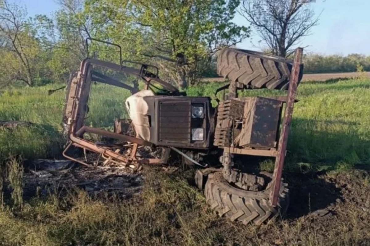 Ermənistanın Azərbaycanla sərhədində traktor minaya düşdü Ermənistanın Azərbaycanla sərhədində traktor minaya düşdü
