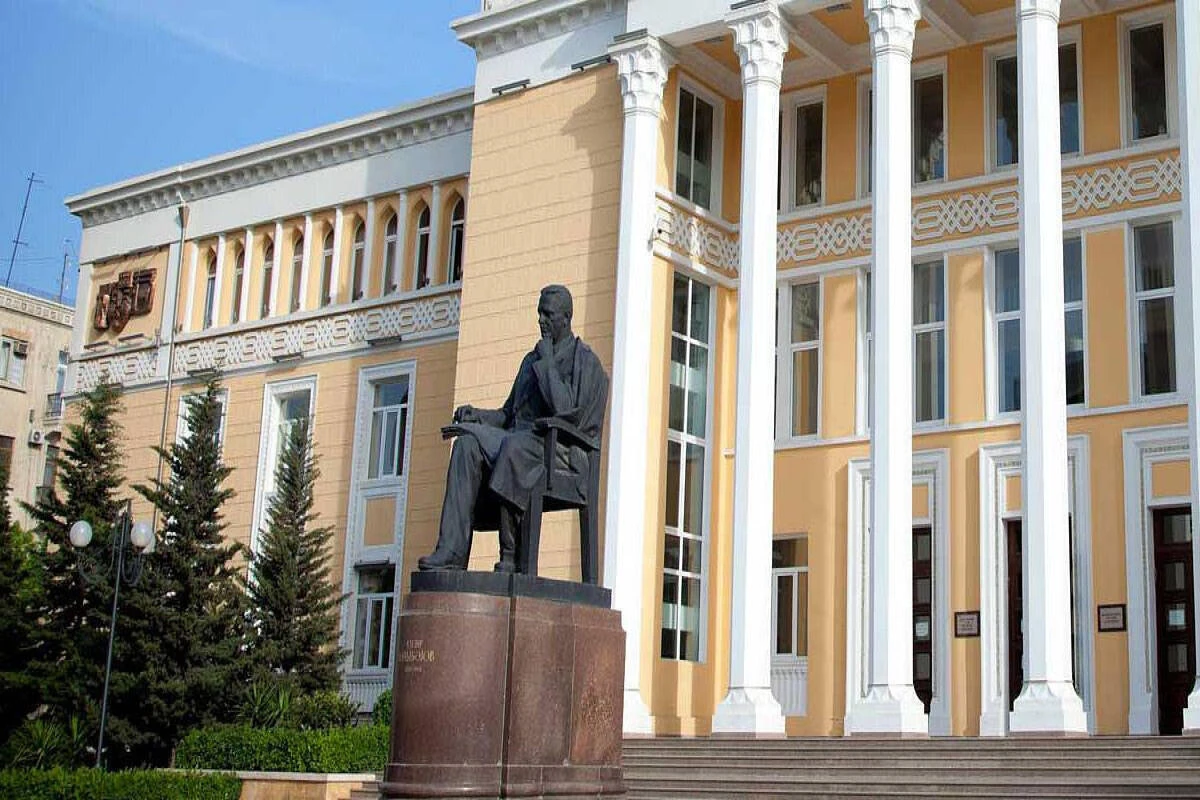 В Баку будут отреставрированы 20 памятников - СПИСОК