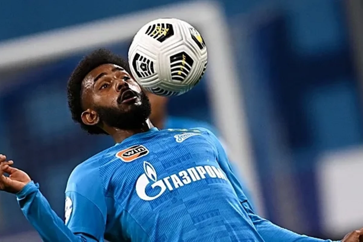 Zenitin Vendeli Qalatasaraya nə səbəbə satmaması məlum olub