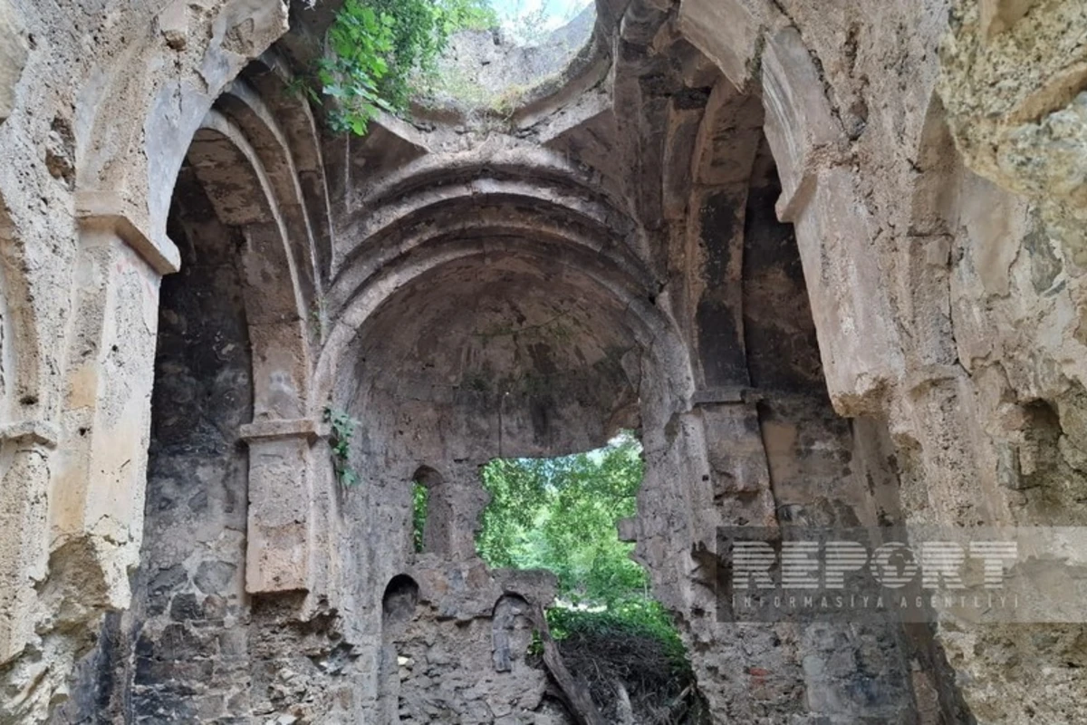 Şəkidə dövlət mühafizəsində olan min illik məbədin bərpaya ehtiyacı var - FOTO