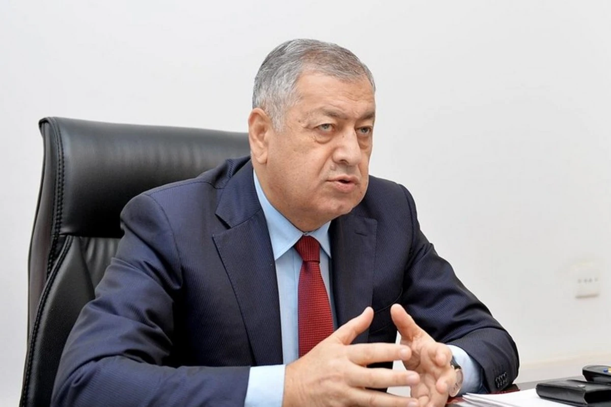 Vahid Əhmədov deputatlığa namizədliyini geri götürdü Vahid Əhmədov deputatlığa namizədliyini geri götürdü