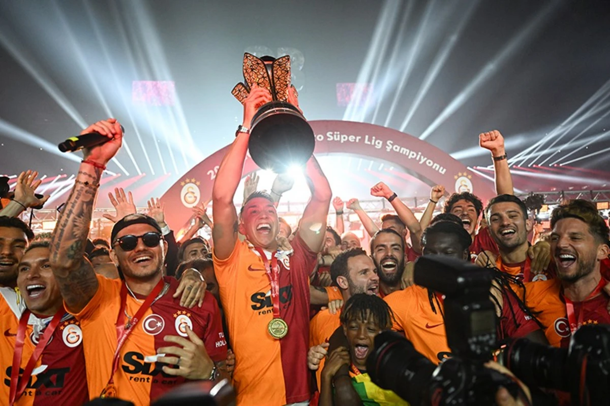 Qalatasaraydan 22 milyon avroluq transfer bombası - FOTO