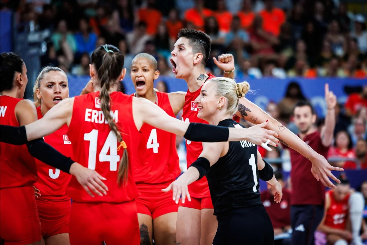 Türkiyənin qadın voleybol millisindən möhtəşəm geridönüş, Niderland məğlub edildi - VİDEO