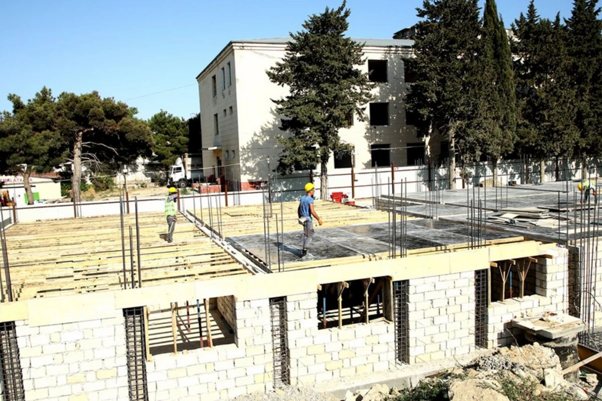 Bakıda bu doqquz məktəbdə tikinti və əsaslı təmir işləri aparılır