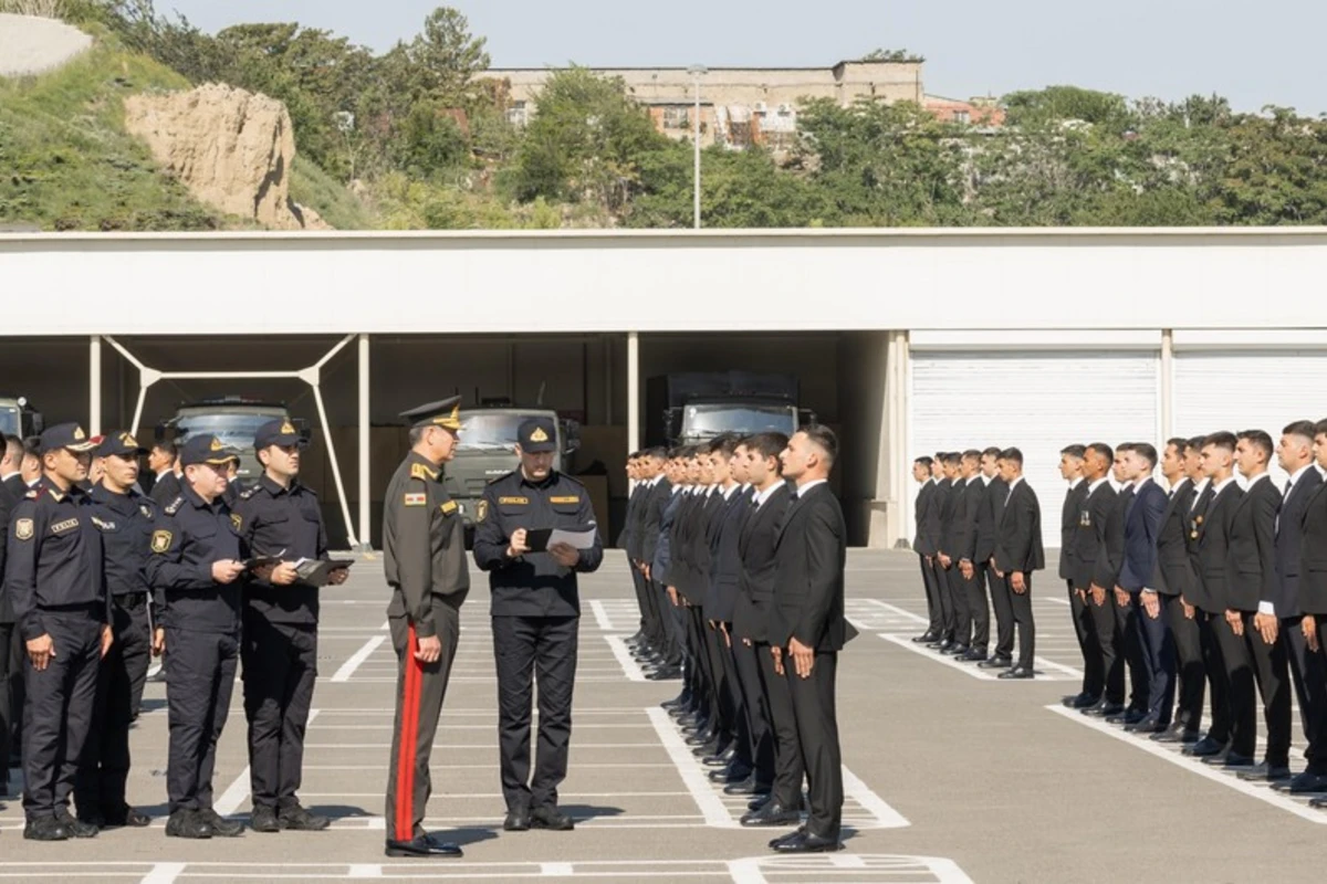 Daxili işlər naziri xidmətə qəbulla bağlı növbəti sıra baxışı keçirib - FOTO/VİDEO Daxili işlər naziri xidmətə qəbulla bağlı növbəti sıra baxışı keçirib - FOTO/VİDEO