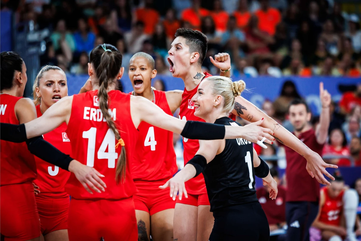 Türkiyənin xanım voleybolçuları Paris olimpiadasında ikinci qələbəsini qazandı Türkiyənin xanım voleybolçuları Paris olimpiadasında ikinci qələbəsini qazandı
