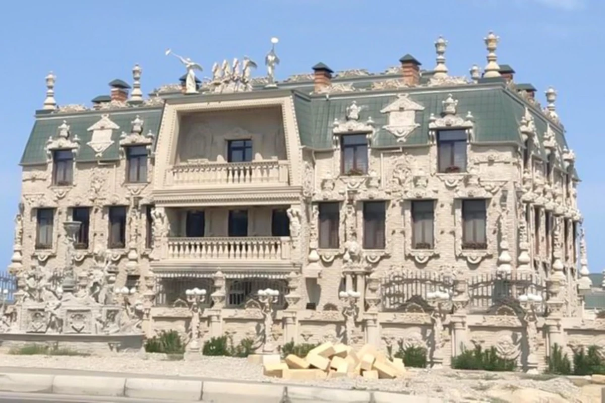 Novxanıdakı məşhur villa ŞOK QİYMƏTƏ SATILDI Novxanıdakı məşhur villa ŞOK QİYMƏTƏ SATILDI