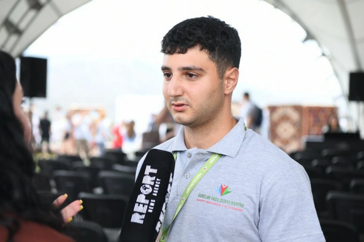 Abdulla Şaiqin nəticəsi: Valideynlərim həmişə bizimlə Azərbaycan dilində danışıblar