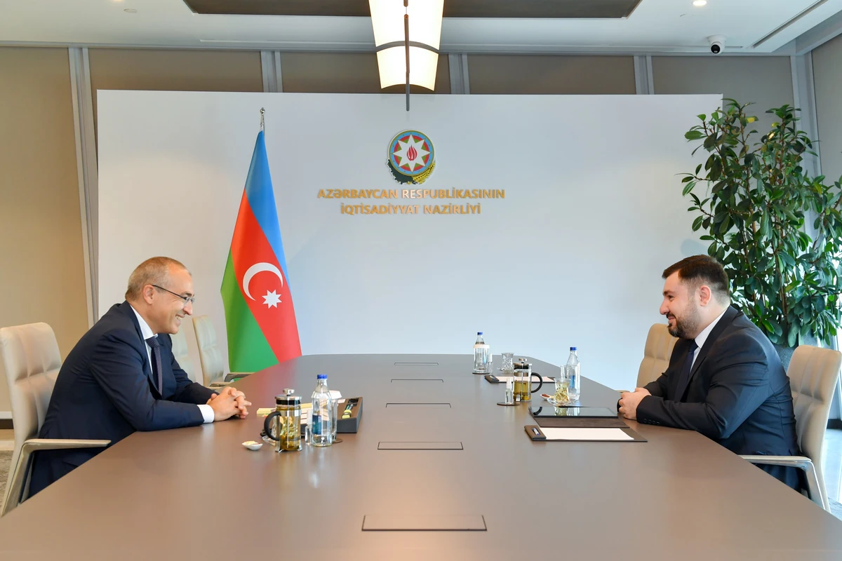 Mikayıl Cabbarov üçüncü Yüksəliş müsabiqəsinin qalibləri ilə görüşüb - FOTO