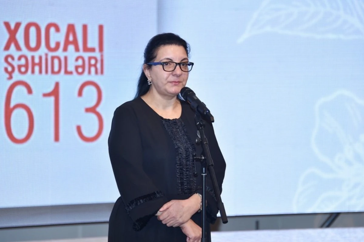 Xocalı şahidi Dürdanə Ağayevanın dəfn mərasimi keçirilir - VİDEO Xocalı şahidi Dürdanə Ağayevanın dəfn mərasimi keçirilir - VİDEO