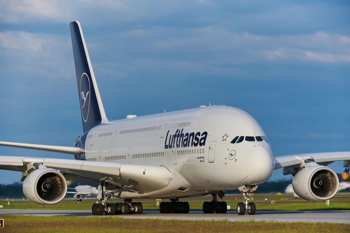 Lufthansa приостановила полеты через воздушное пространство Ирана и Ирака