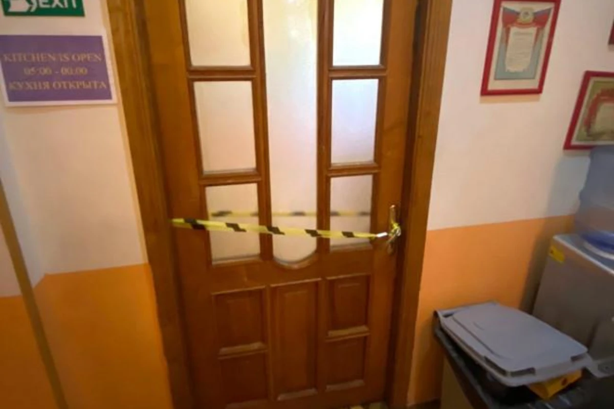 Bakıda hosteldə biabırçı görüntülər - FOTO Bakıda hosteldə biabırçı görüntülər - FOTO