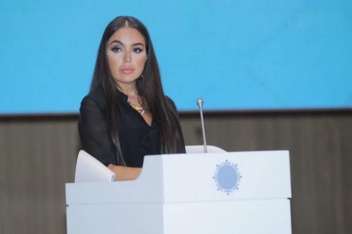 Лейла Алиева отправила венок на похороны Дурданы Агаевой - ФОТО Лейла Алиева отправила венок на похороны Дурданы Агаевой - ФОТО