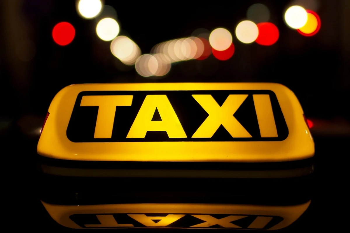В Азербайджане отстранены от перевозок 65 автомобилей такси В Азербайджане отстранены от перевозок 65 автомобилей такси