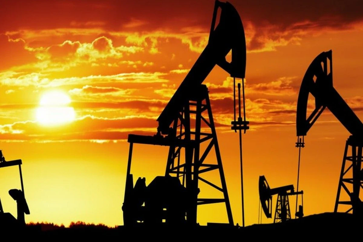 Цена азербайджанской нефти выросла почти на 4% Цена азербайджанской нефти выросла почти на 4%