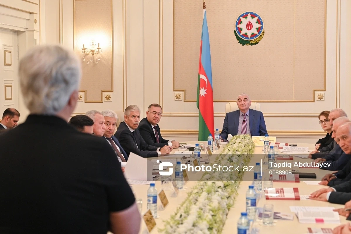В Азербайджане зарегистрированы 1 052 кандидата в депутаты В Азербайджане зарегистрированы 1 052 кандидата в депутаты