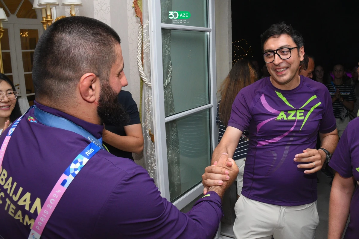 Azərbaycan Olimpiya Evində medal qazanan idmançılarımızla görüş keçirilib - FOTO Azərbaycan Olimpiya Evində medal qazanan idmançılarımızla görüş keçirilib - FOTO