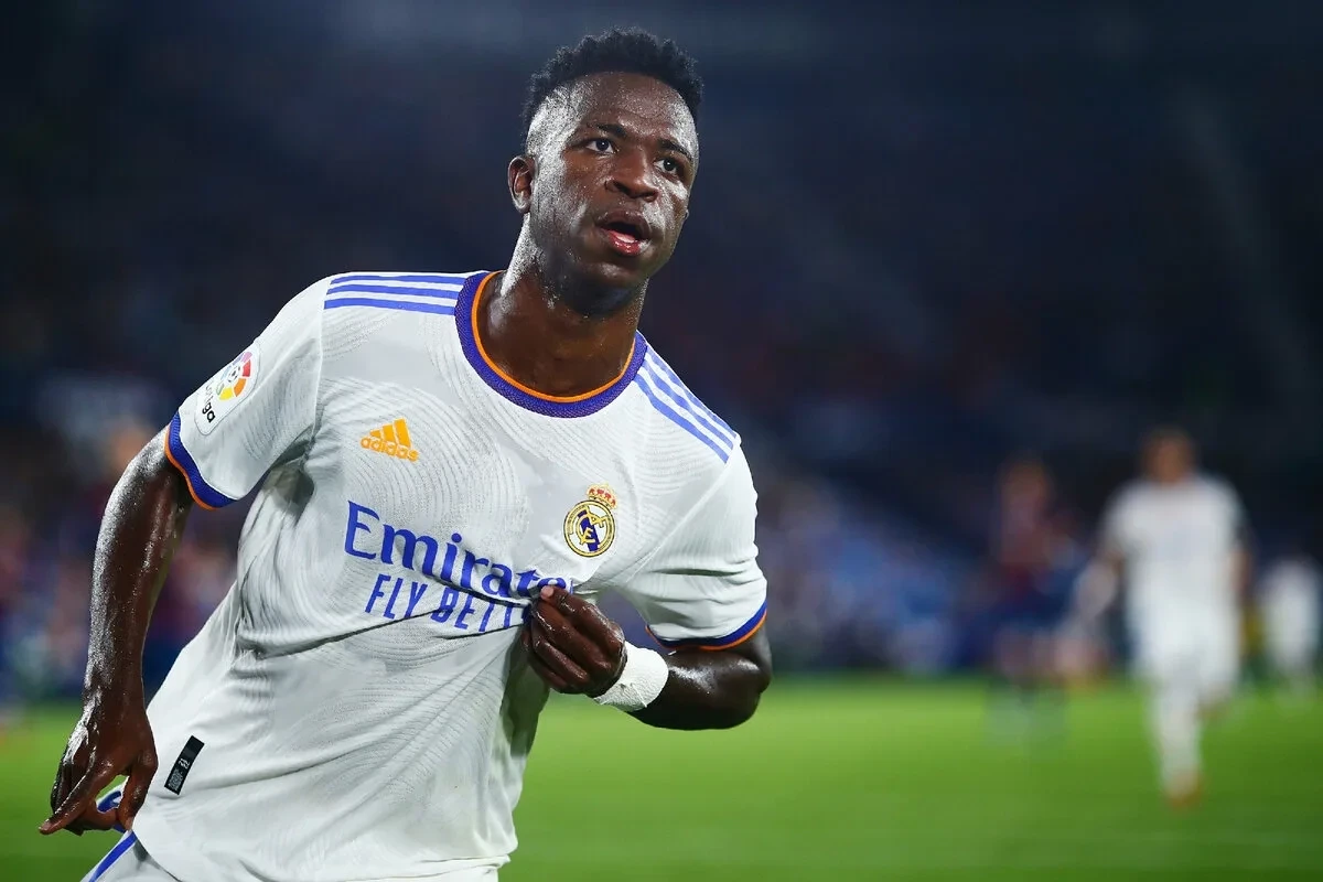 Real Madridin ulduzuna futbol tarixinə düşəcək təklif