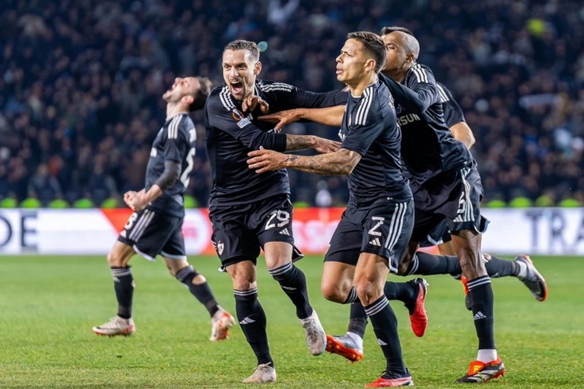 Qarabağın iki aparıcı futbolçusu Dinamo ilə matçları buraxacaq